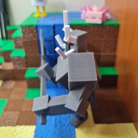 Minecraft Ferrous Wroughtnaut Figür - Gamer Oda Dekoru - Görsel 3